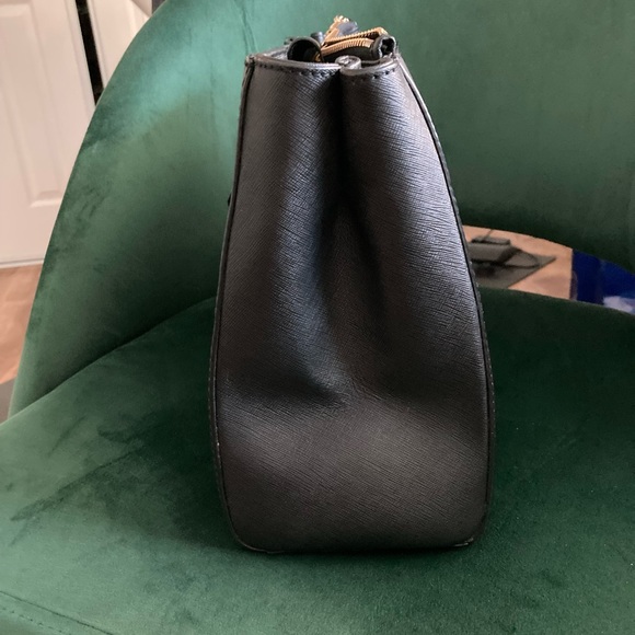 Michael Kors Bag - Picture 3 of 3